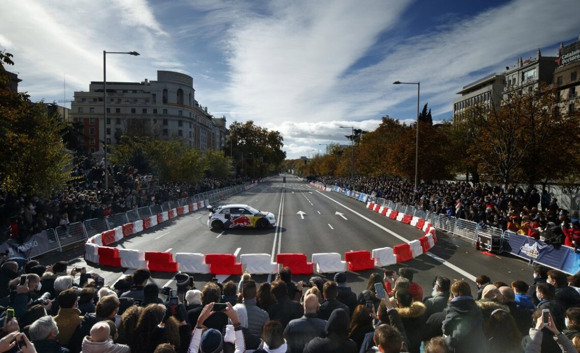 Carlos Sainz and Audi held a demonstration event on the streets of Madrid in 2021