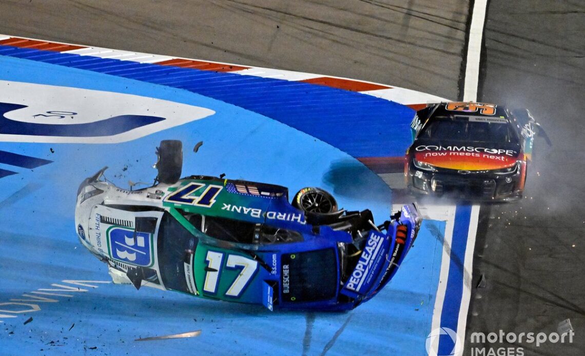 Chris Buescher, RFK Racing, Fifth Third Bank Ford Mustang wrecks