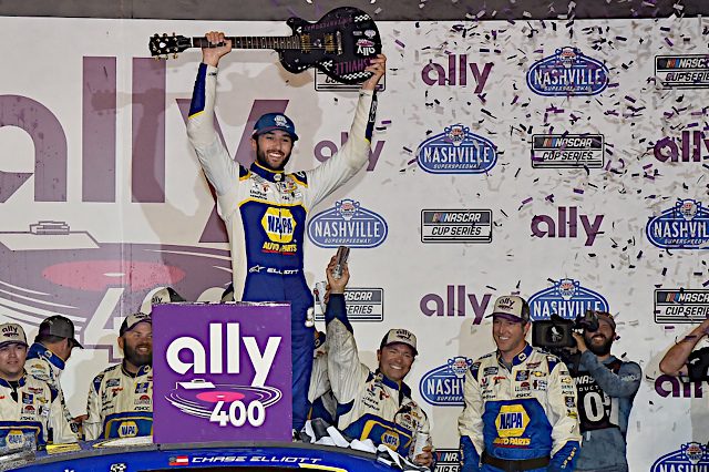 Nashville Improves, Race Control Disappoints In Ally 400