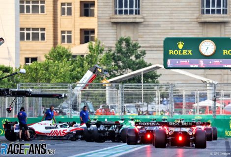 Pit lane, Baku Street Circuit, 2022