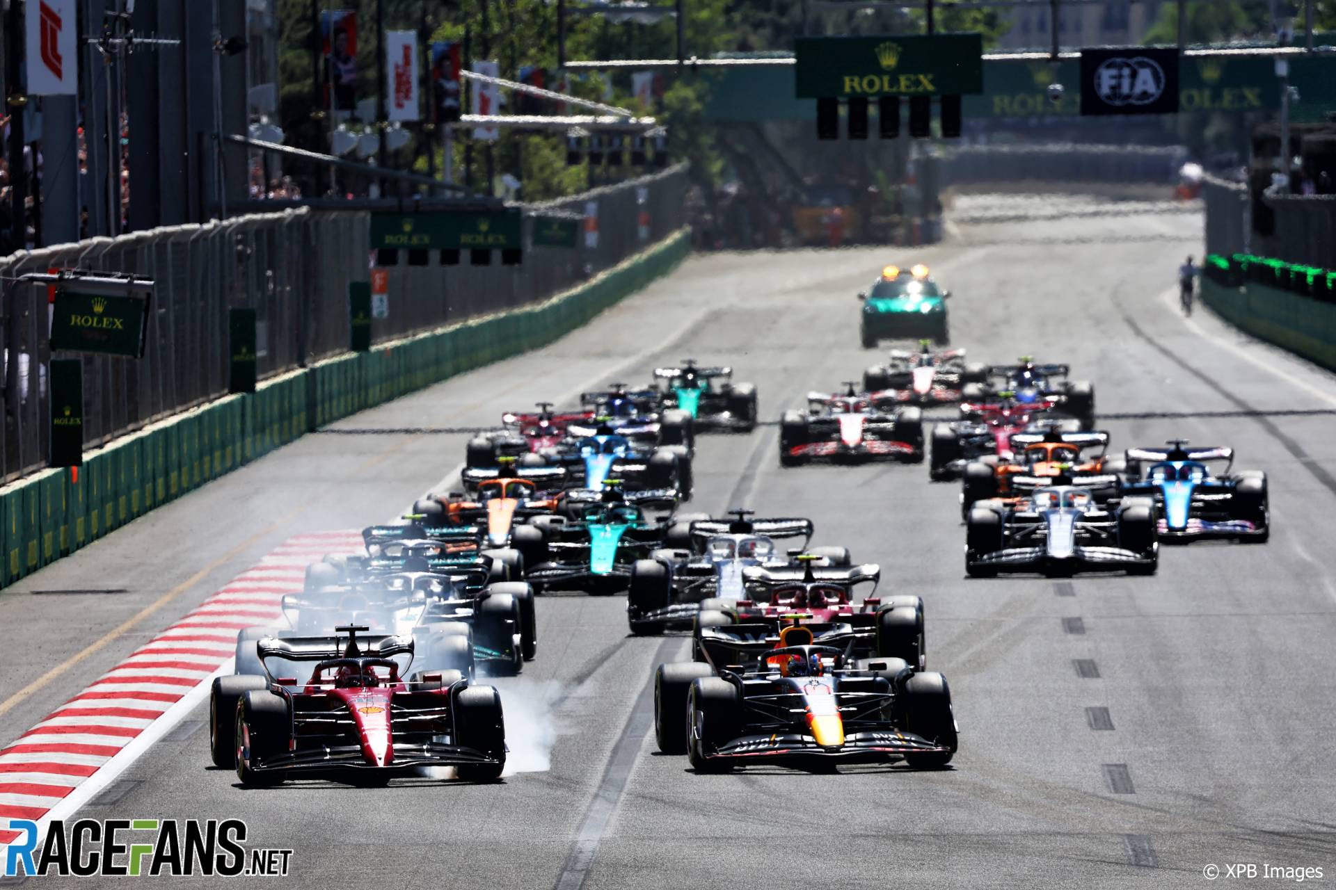 Race start, Baku Street Circuit, 2022