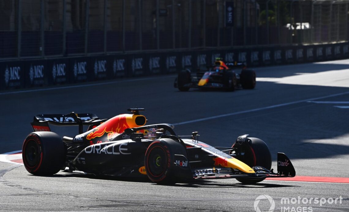 Max Verstappen, Red Bull Racing RB18, Sergio Perez, Red Bull Racing RB18