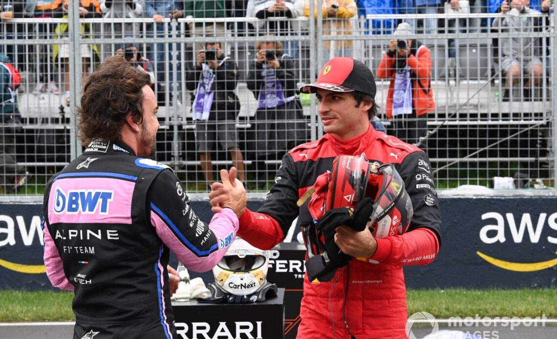 Fernando Alonso, Alpine F1 Team, Carlos Sainz, Ferrari, on the grid after Qualifying