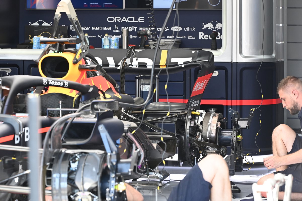 Red Bull Racing RB18 detail