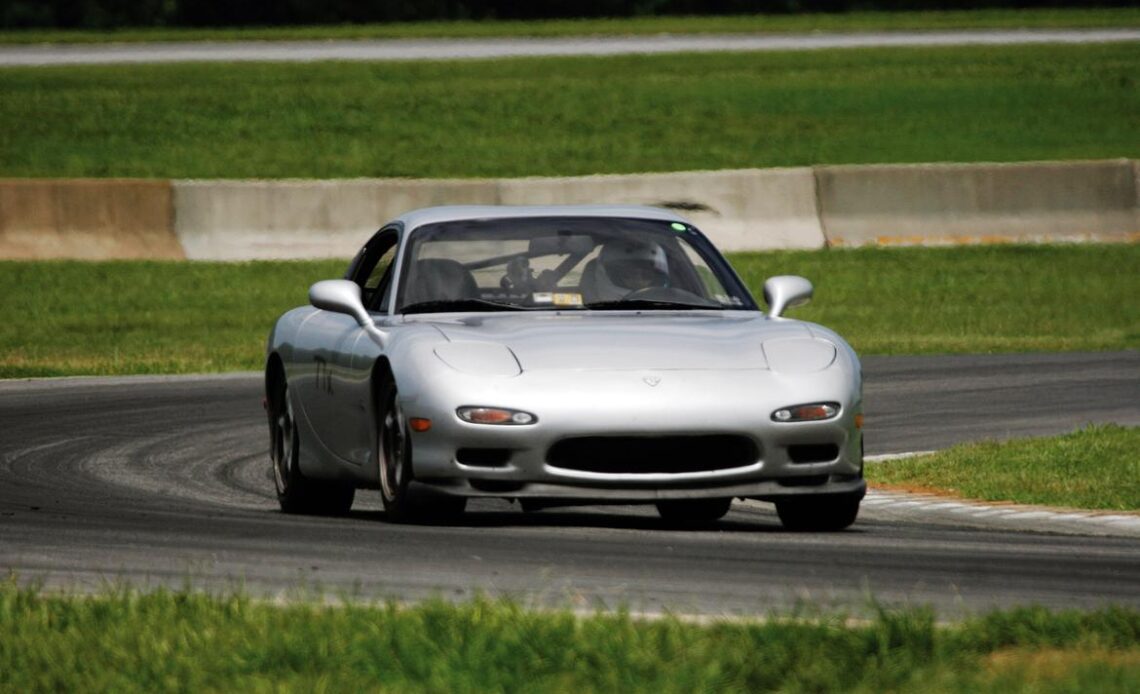 Data File: Third-Generation, FD-Chassis Mazda RX-7 | Articles
