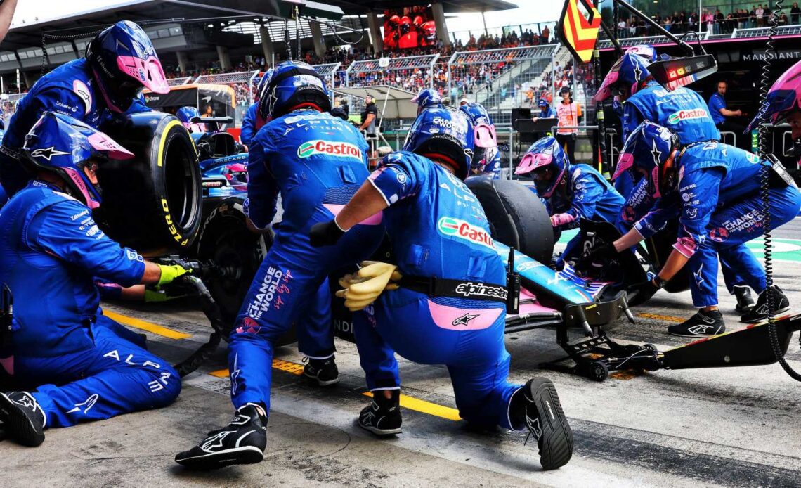 Fernando Alonso rues 'another eight points in the bin' after Austrian GP