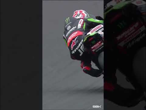 Riding style comparison from the last corner of Misano!