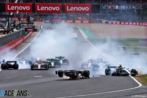 Race start, Silverstone, 2022