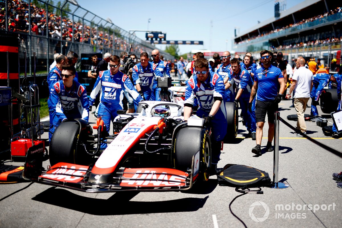 Mick Schumacher, Haas VF-22 