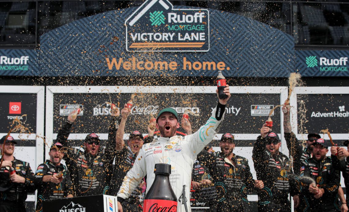 Austin Dillon Grabs NASCAR Cup Playoff Spot with Dramatic Daytona Win – Motorsports Tribune