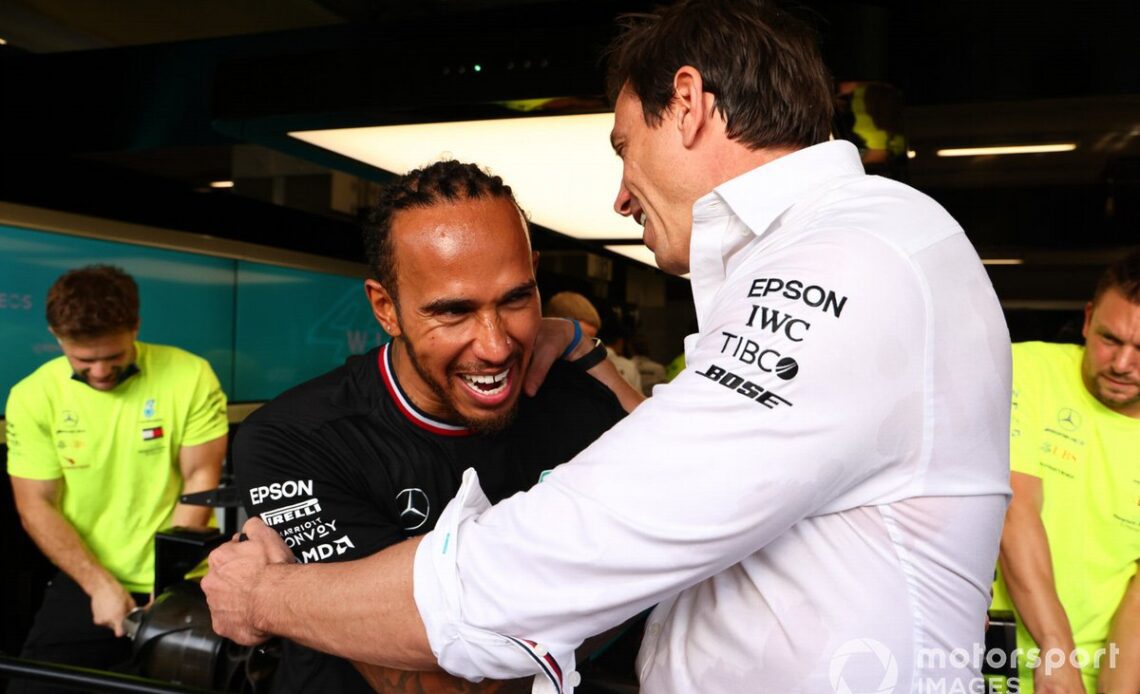 Lewis Hamilton, Mercedes, 1st position, and Toto Wolff, Team Principal and CEO, Mercedes AMG, celebrate after the race