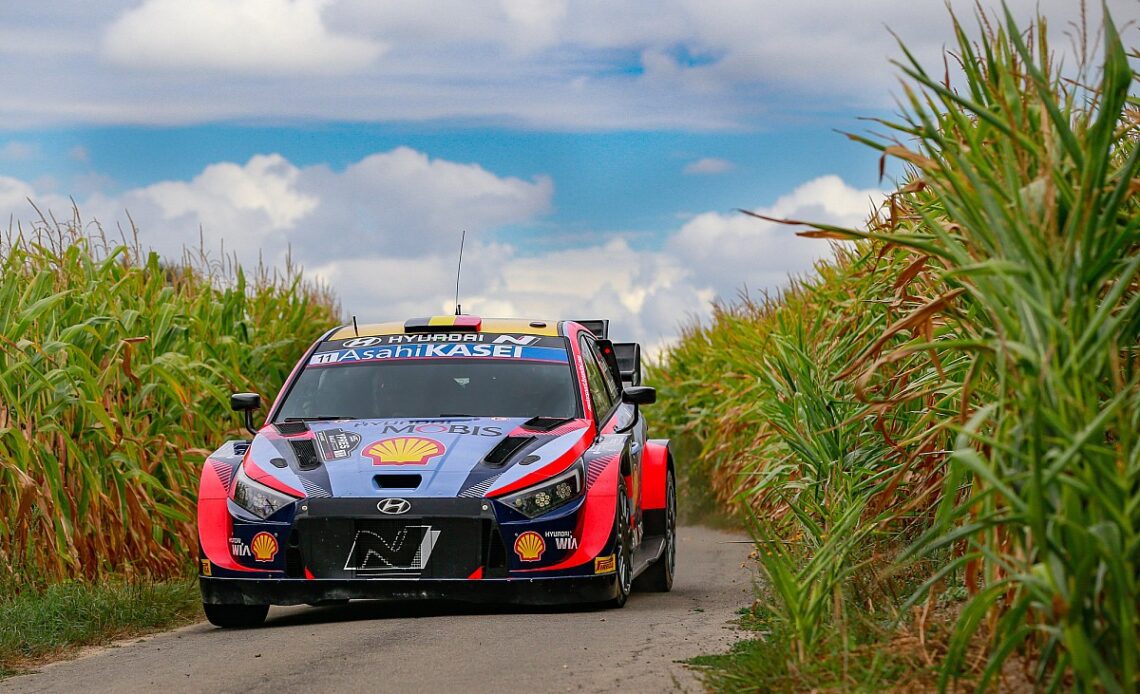 Neuville extends lead after Tanak's transmission issue