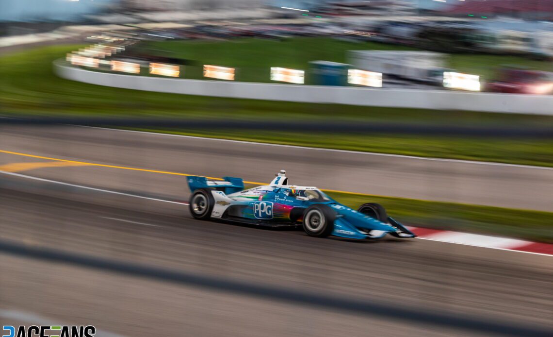 Newgarden waits out rain delay to win in Gateway, close within three points of Power · RaceFans
