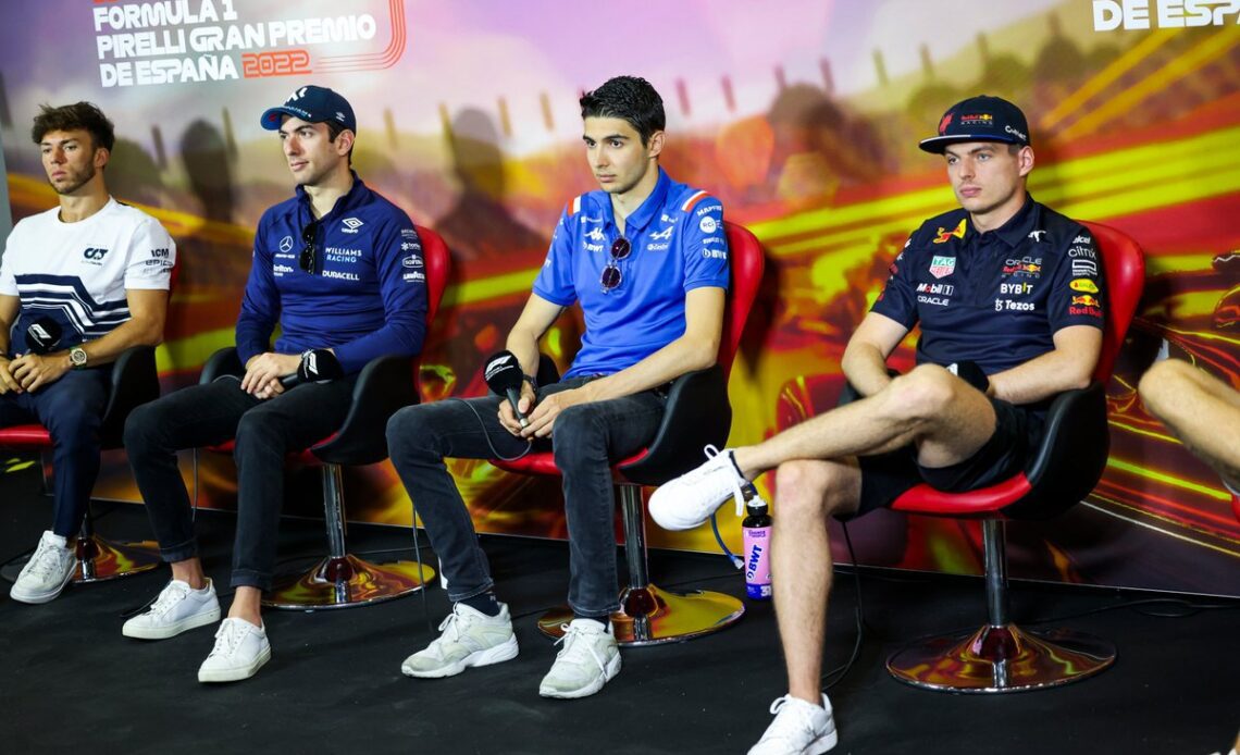 Pierre Gasly, Scuderia AlphaTauri, Nicholas Latifi, Williams Racing, Esteban Ocon, Alpine F1 Team, Max Verstappen, Red Bull Racing