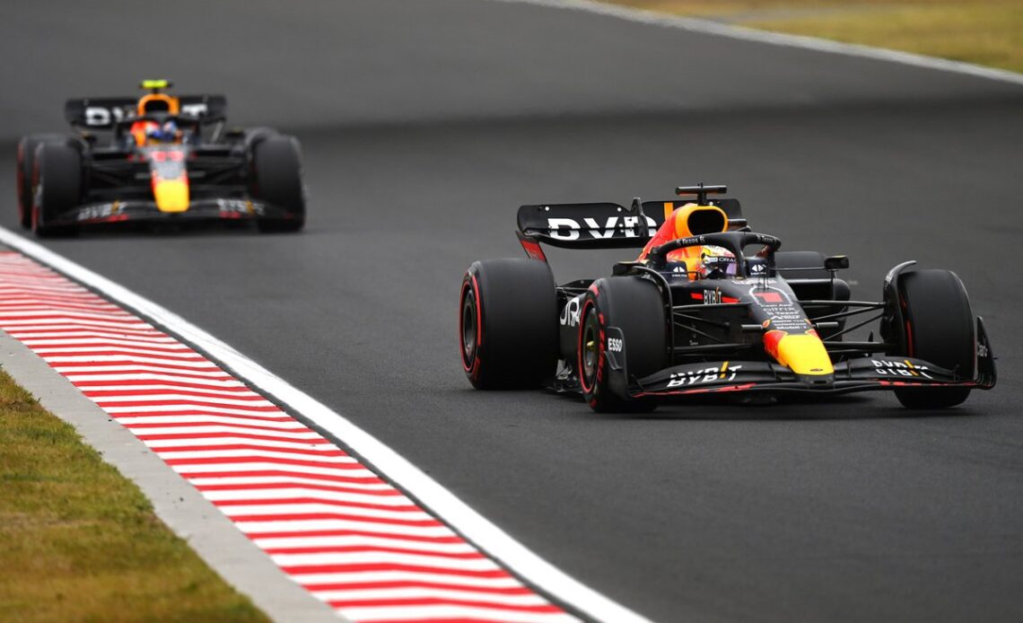Max Verstappen, Red Bull Racing RB18, Sergio Perez, Red Bull Racing RB18