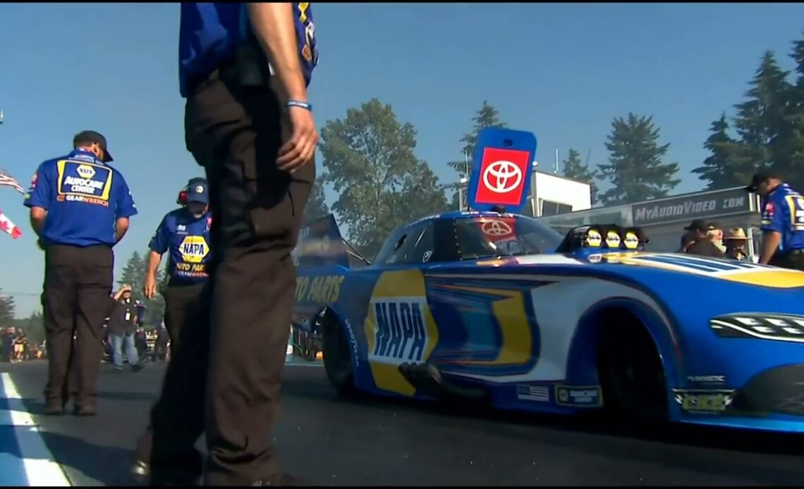 Ron Capps, John Force, Top Fuel Funny Car, Qualifying Rnd 1, Flav R Pac Northwest Nationals, Pacific
