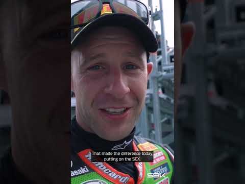 When the fans choose your tyres 😃 The choice of SCX paid off for Rea at Estoril 😉 #WorldSBK