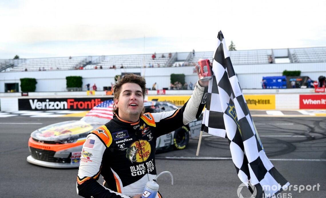 Noah Gragson, JR Motorsports, Bass Pro Shops TrueTimber BRCC Chevrolet Camaro, winner