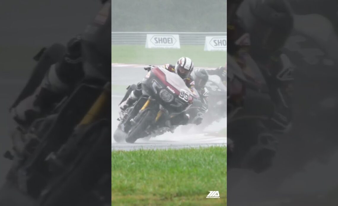 🏁💦 #BAGGER RACING IN THE RAIN! Mission King of the Baggers at New Jersey #shorts #motorcycle