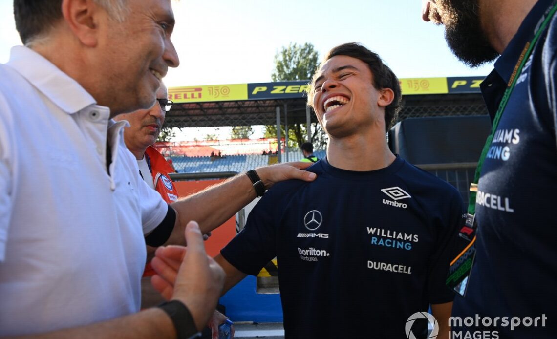 Jost Capito, CEO, Williams Racing, Nyck de Vries, Williams Racing, celebrate after the latter secures points on his F1 race debut