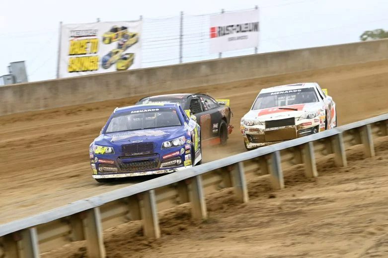 2022 ARCA DuQuoin pack racing - Ryan Unzicker, No. 24 Hendren Motorsports Chevrolet (Credit: Jeff Le/ARCA Racing used with permission)