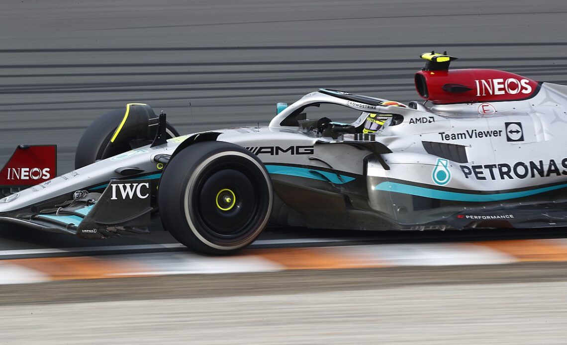 Hamilton apologises to Mercedes for F1 radio outburst in Dutch GP