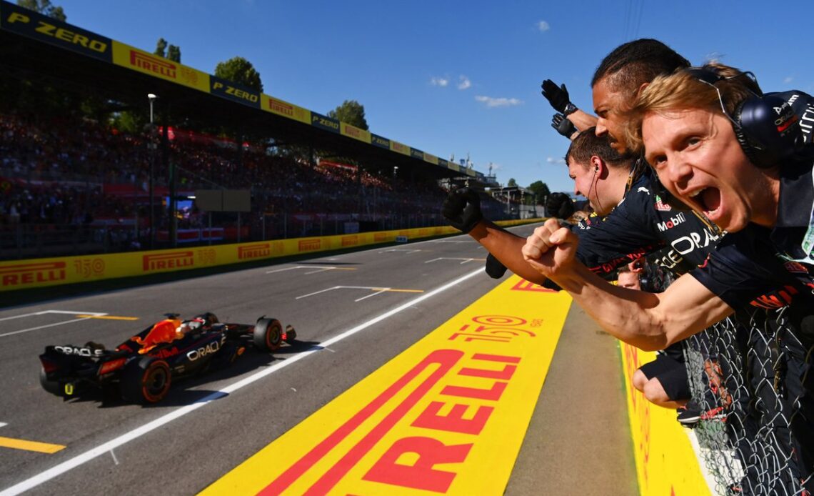 Race winner Max Verstappen, Red Bull Racing RB18