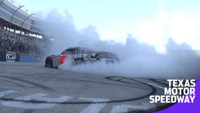 Noah Gragson burns it down at Texas