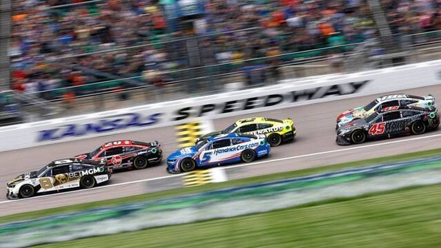 Preview Show: Can Kansas turn the playoffs around for drivers in trouble?