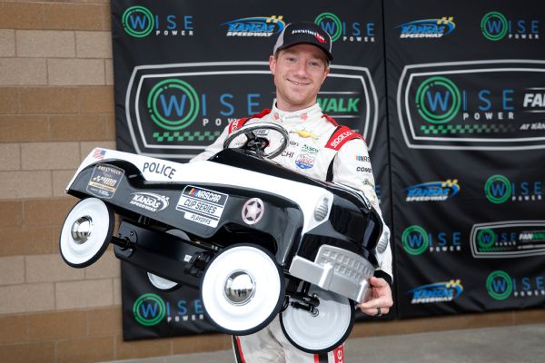 Tyler Reddick captures pole for NASCAR Cup Series playoff race at Kansas Speedway