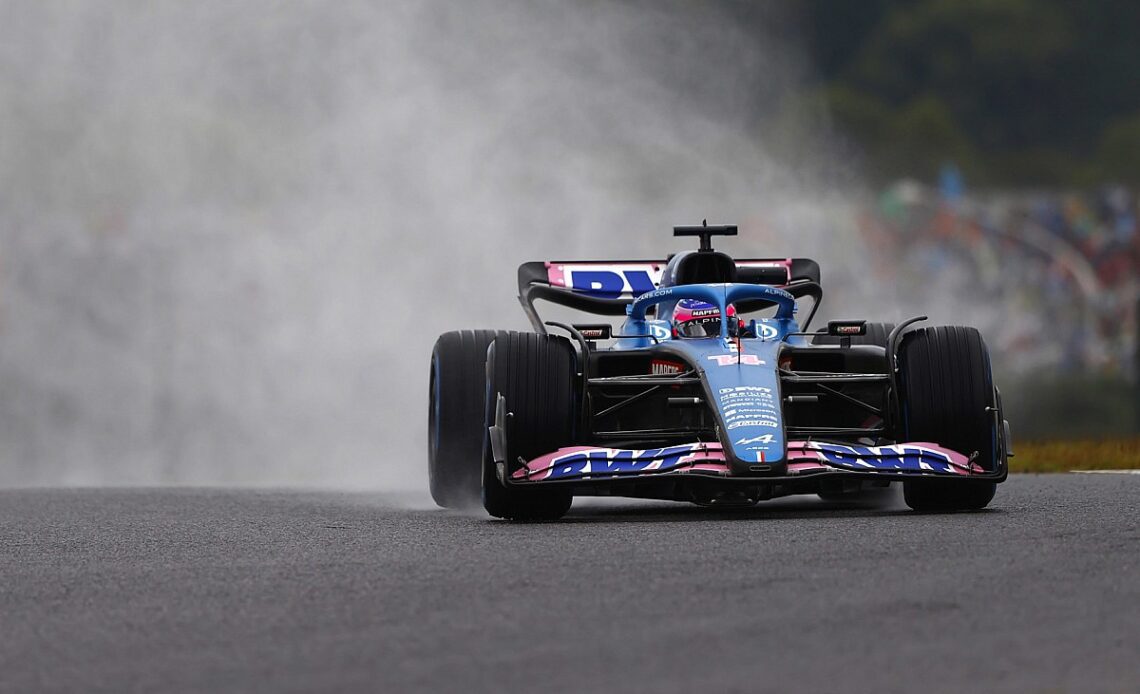 Alonso fastest in wet first F1 practice at Suzuka