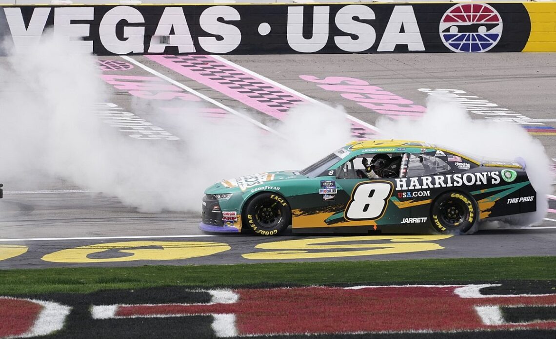 Berry takes Las Vegas Xfinity win, advances to Championship 4