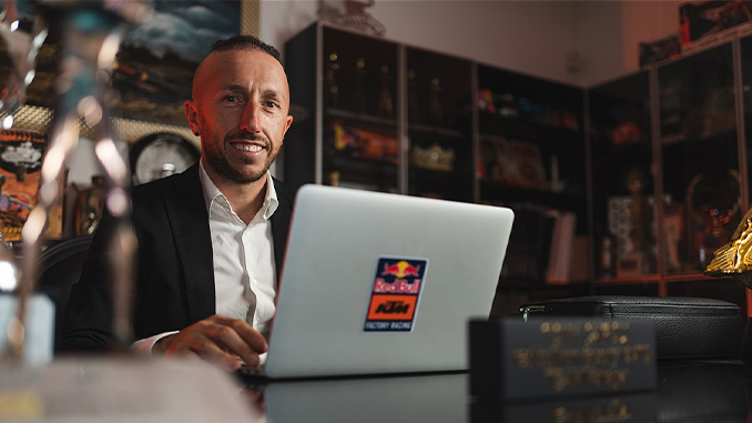 2023 Red Bull KTM Tony Cairoli Team Manager announcement (678)