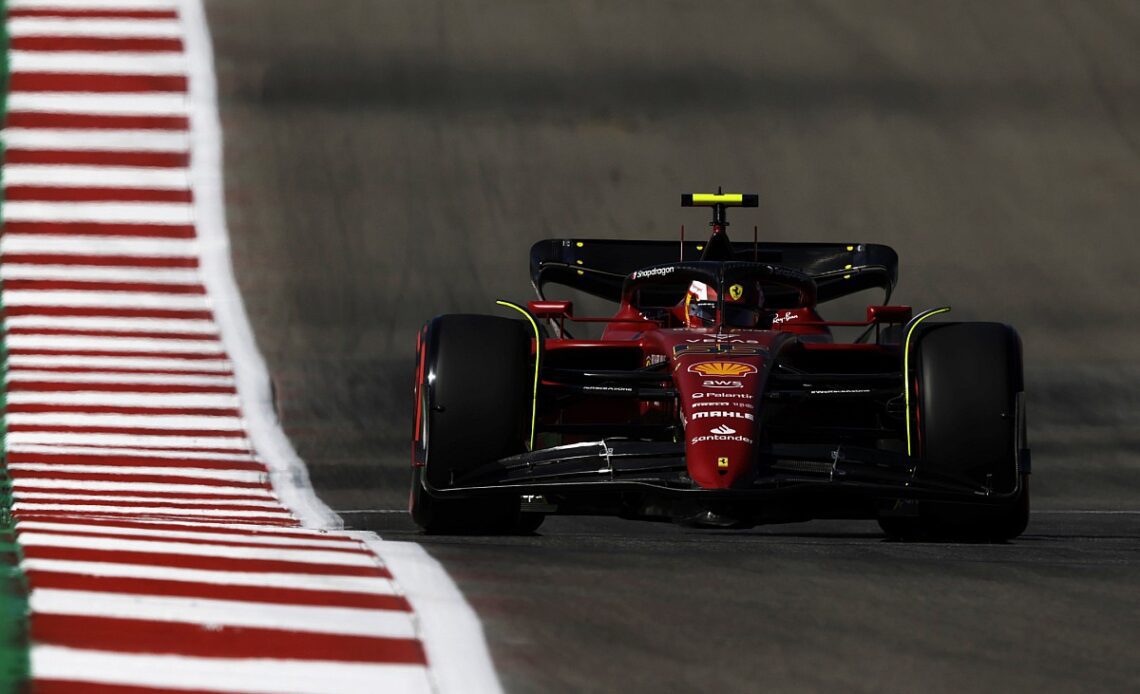 Carlos Sainz takes United States GP pole