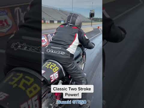 Classic Two Stroke Sounds Amazing!
