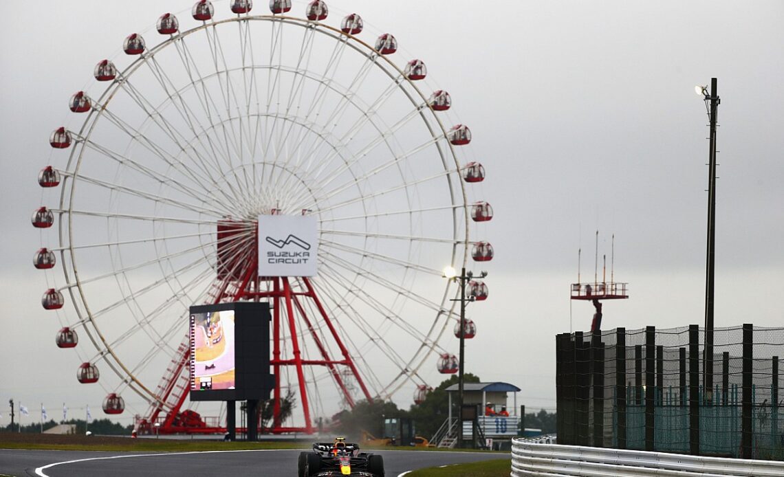 Japanese GP red-flagged after two laps due to heavy rain