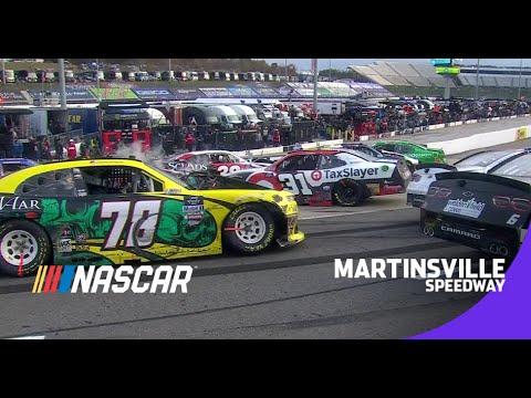 Large pileup blocks entire track at Martinsville | NASCAR