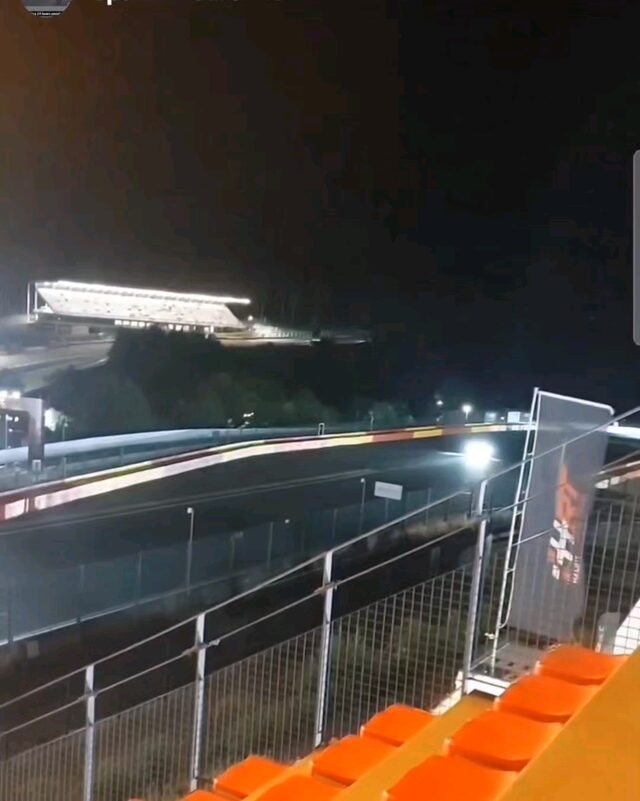 Night practice at the Spa 24 hrs. Seeing cars drive at night is one of the coolest things ever. I love it and the sound is amazing