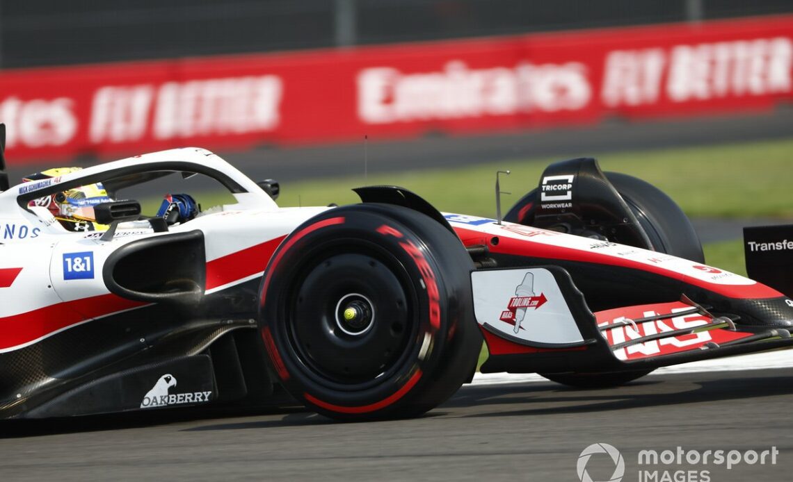 Mick Schumacher, Haas VF-22