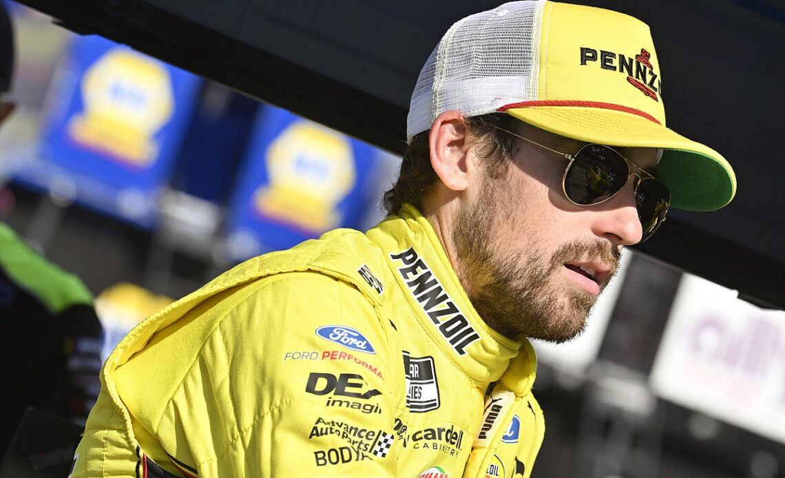 Ryan Blaney leads Saturday's Cup practice at Las Vegas