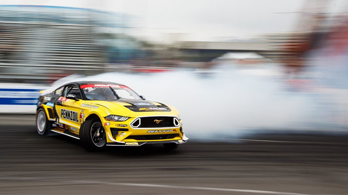 SEMA Show’s Pennzoil “Dare to Perform” Experience Combines Fun Entertainment with Valuable Education