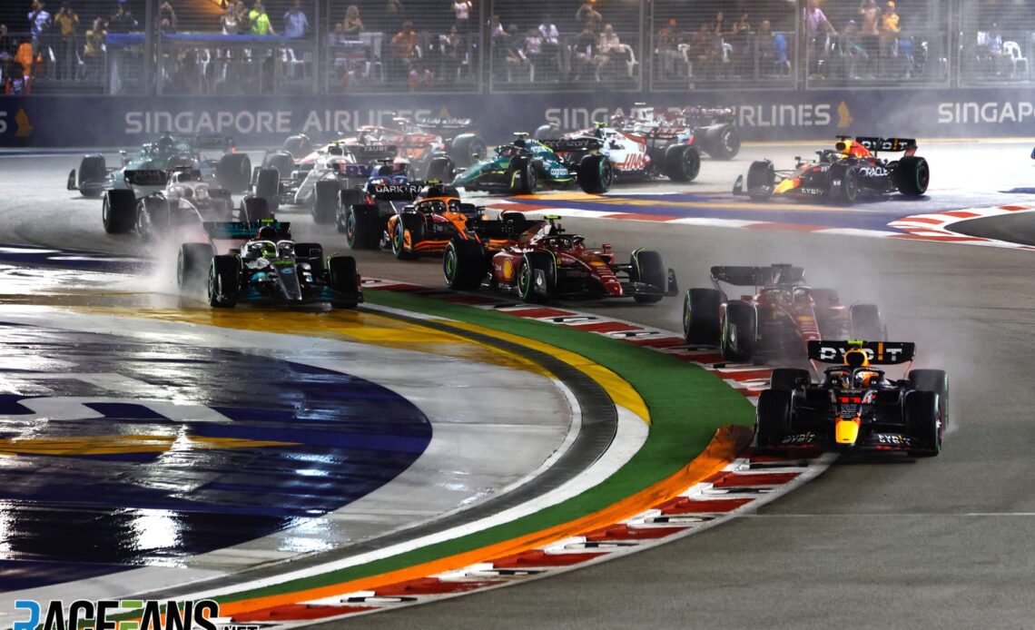 Race start, Singapore, 2022