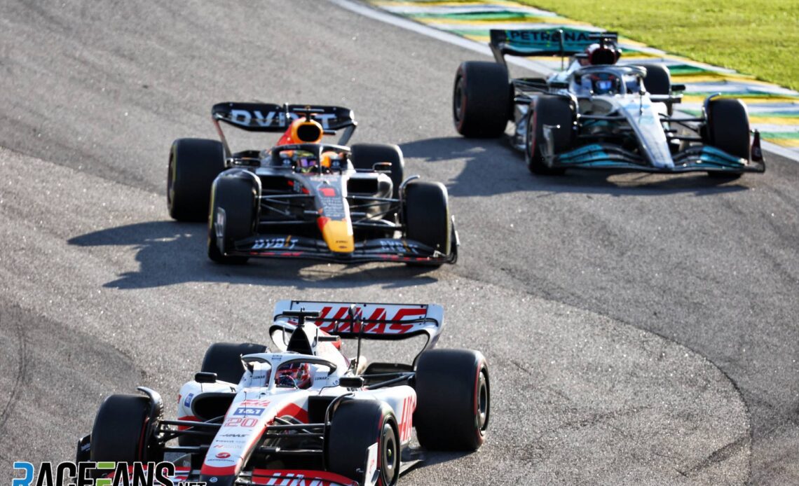 Sprint race start, Interlagos, 2022