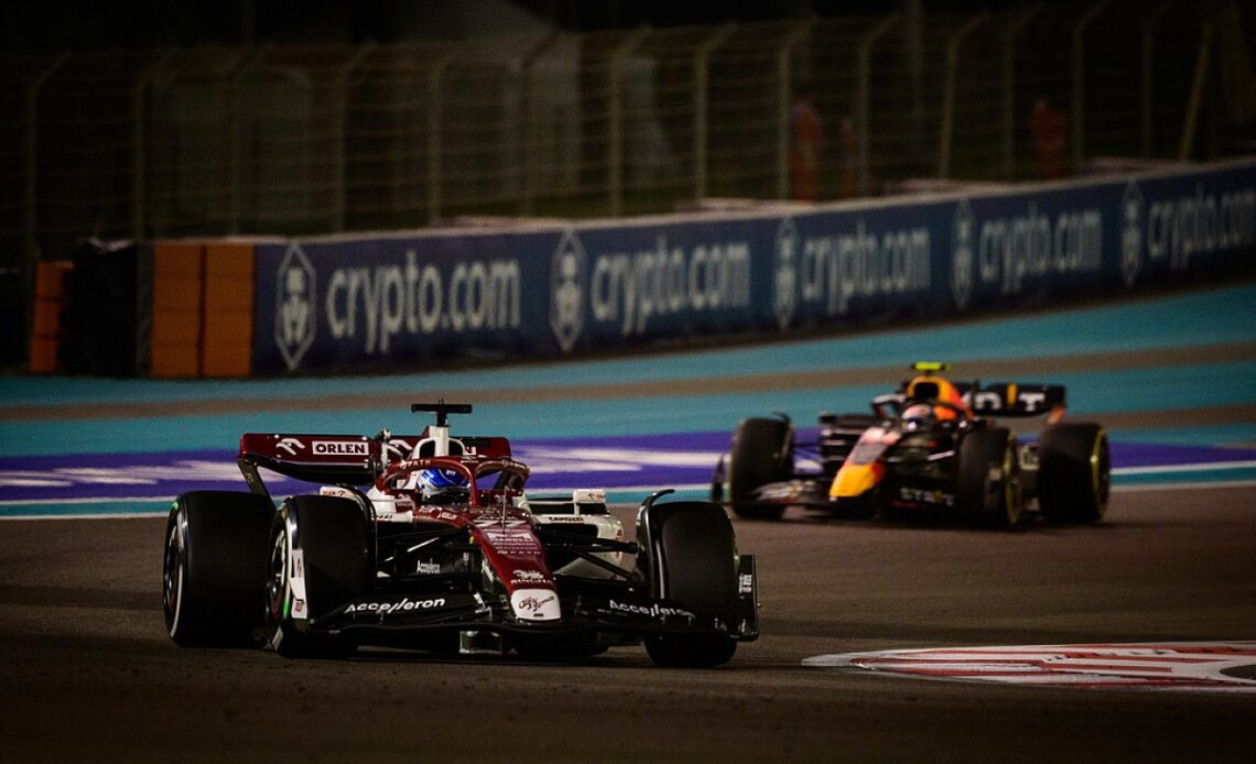 Alfa "sacrificed" Abu Dhabi F1 race to hold up Aston for P6