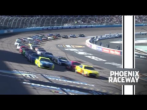 Logano leads as the green flag is waved at Phoenix