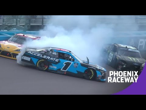 Smith, Mayer collide and collect multiple drivers at Phoenix