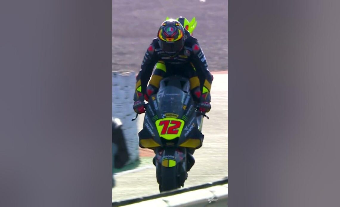Stoppie time! Bezzecchi ends the #ValenciaTest in style 😎 | #SprintingInto2023
