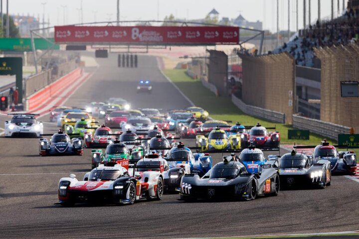 The start of the BAPCO 8 Hours of Bahrain at Bahrain International Circuit, 11/12/2022 (Photo: Harry Parvin/FocusPackMedia.com)