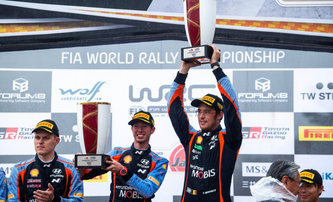 Podium: Thierry Neuville, Martijn Wydaeghe, Hyundai World Rally Team Hyundai i20 N Rally1
