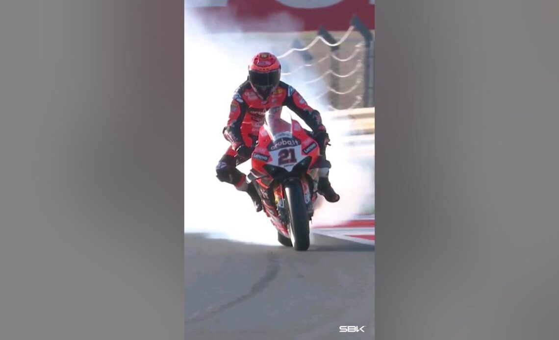 A smokey exit from FP3 in Portugal for Rinaldi 👀💨 #PRTWorldSBK 🇵🇹 #WorldSBK